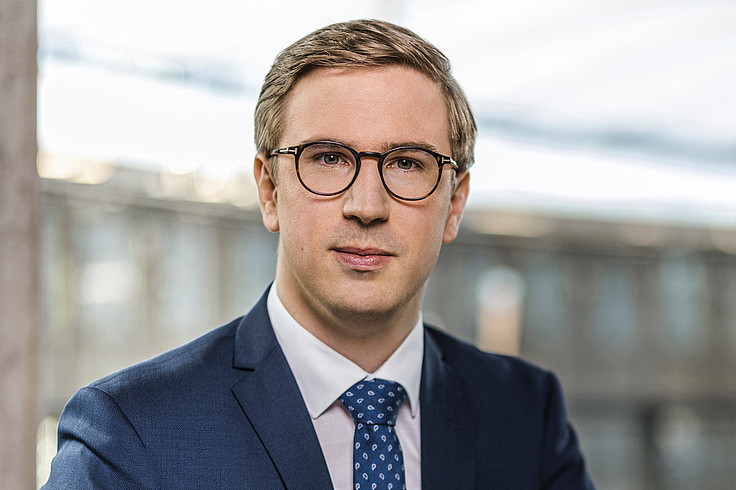 Dr. Sebastian Zeyns