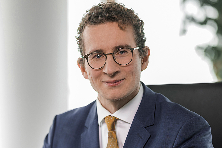 Dr. Tim Schütz